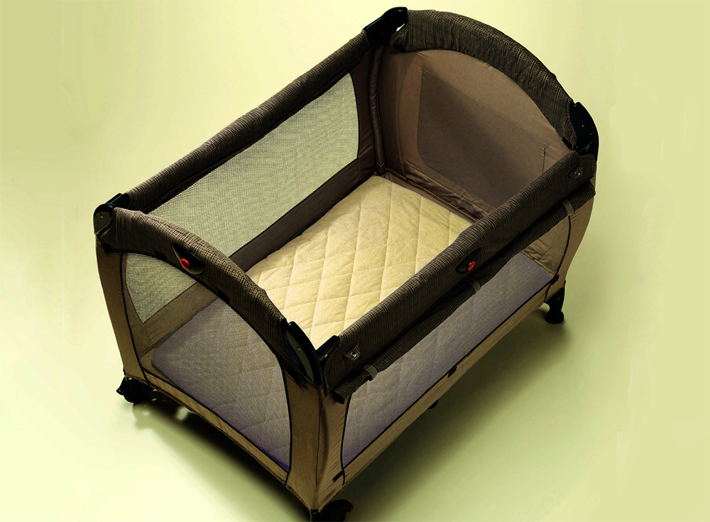 Padded travel cot outlet sheet