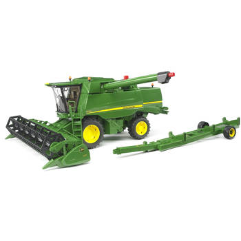 Bruder 1:16 John Deere Combine Harvester T670i