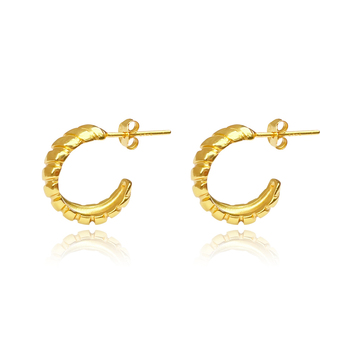 Culturesse Chante 18mm Croissant C Hoop Earrings - Gold Vermeil