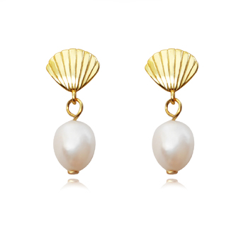 Culturesse Ada 13mm Dainty Pearl Drop Earrings - Gold/White