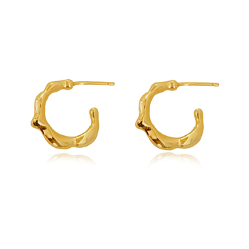 Culturesse Elodie Artsy 15mm Fluid Hoop Earrings - Gold Vermeil