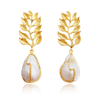 Culturesse Etienne 65mm 24K Pearl Drop Earrings For Pierced Ears - Pure Gold
