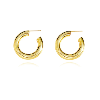 Culturesse Abella 23mm Classic C Hoop Earrings - Gold