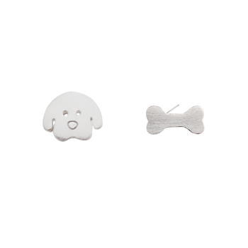 Culturesse 7mm Dog & Bone Mismatching Earrings - Silver