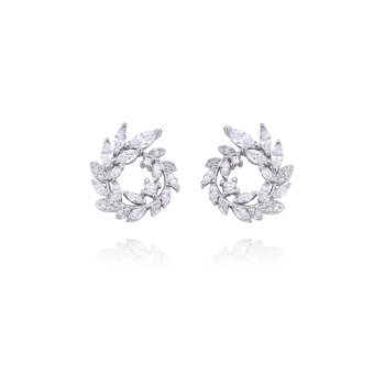 Culturesse Baby Georgia 15mm May Crystal Diamante Earrings - Silver