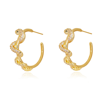 Culturesse Celestina 25mm Serpent Hoop Earrings - Gold