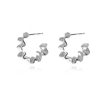 Culturesse Avani Art Deco 18mm Wavy Hoop Earrings - Silver