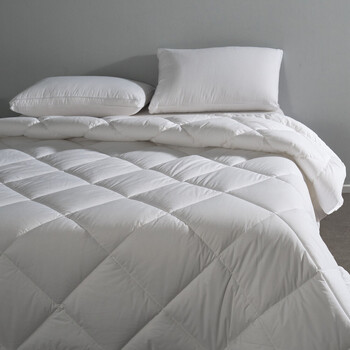 Canningvale King Bed Luxury Quilt White Bedding/Blanket