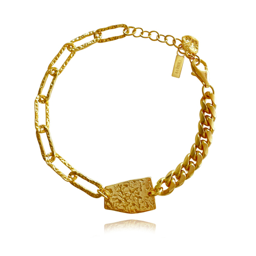 Culturesse Esther Sculpture 23.5cm Plate Link Chain Bracelet - Gold Vermeil