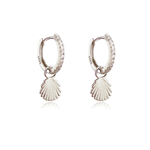 Culturesse Brees 19mm Dainty Shell Drop Earrings - Silver