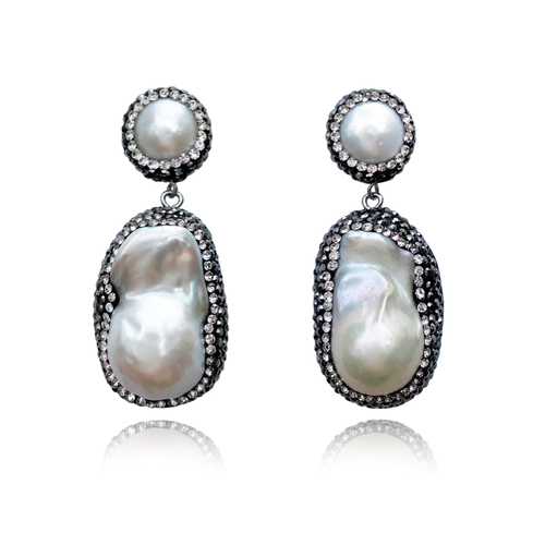 Culturesse Desdemona 55mm Baroque Pearl Earrings For Pierced Ears - Noir/Pearl