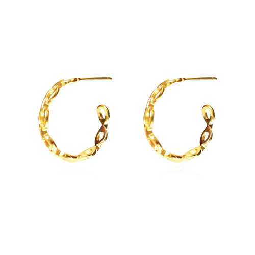 Culturesse Vida 17mm Minimalist C Chain Earrings - Gold Vermeil