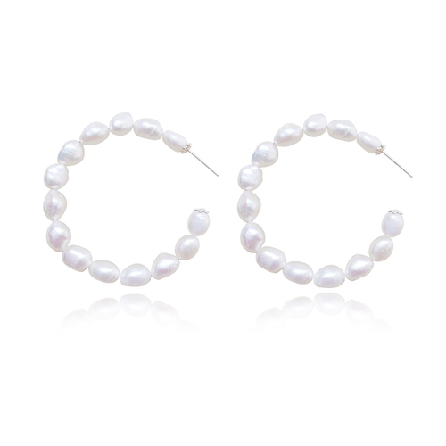 Culturesse Regina 53mm Oversized Frehswater Hoop Earrings - Pearl White