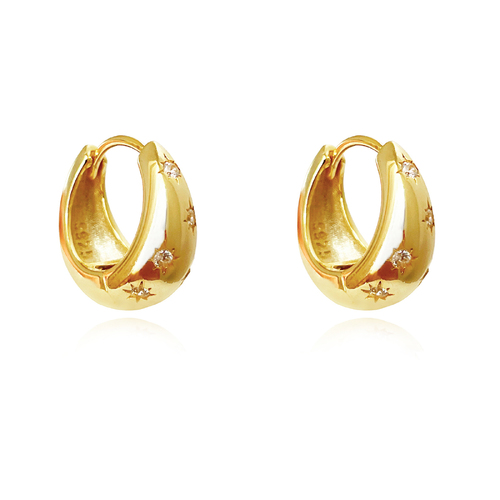 Culturesse Adalyn 15mm Star-Engraved Chunky Hoop Earrings - Gold