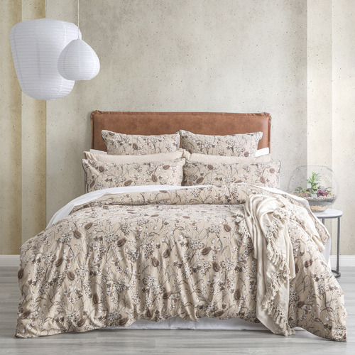 Renee Taylor Cavallo Queen French Linen Printed Quilt Cover Set - Bushland