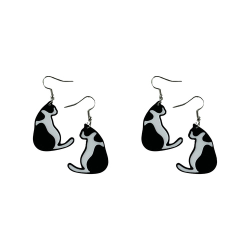 2PK Urban Pop Simple Cat Acrylic Earrings Black and White